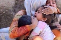 Children-crying-in-terror-Yemen