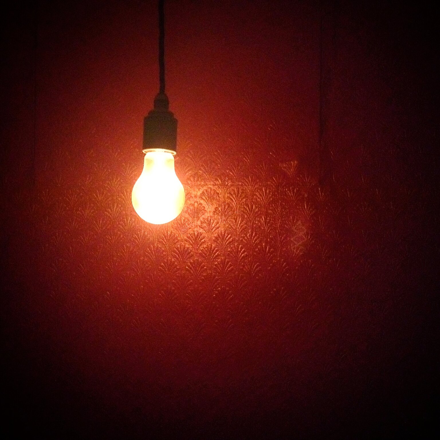 lightbulb_red