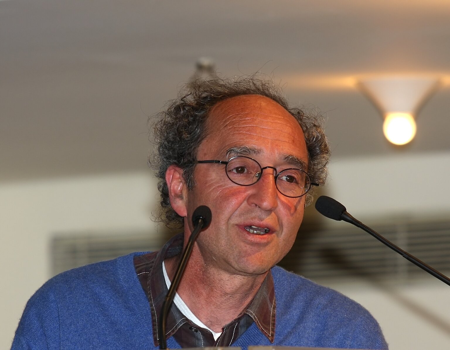 Dogan_Akhanli