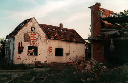 73352682_cde468f6f6_c