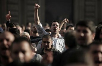 9322728625_83b6c5ecff_z